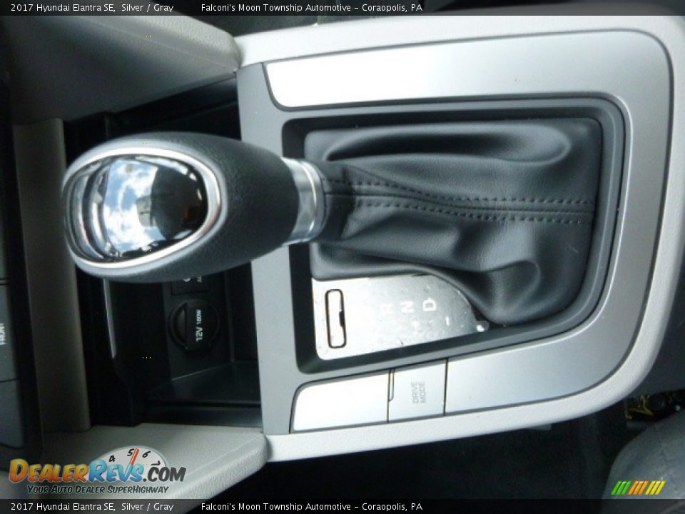 2017 Hyundai Elantra SE Silver / Gray Photo #13