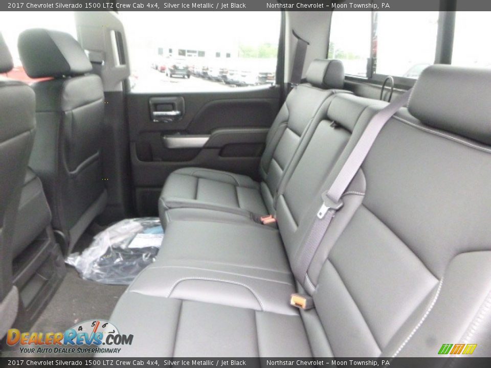 2017 Chevrolet Silverado 1500 LTZ Crew Cab 4x4 Silver Ice Metallic / Jet Black Photo #14