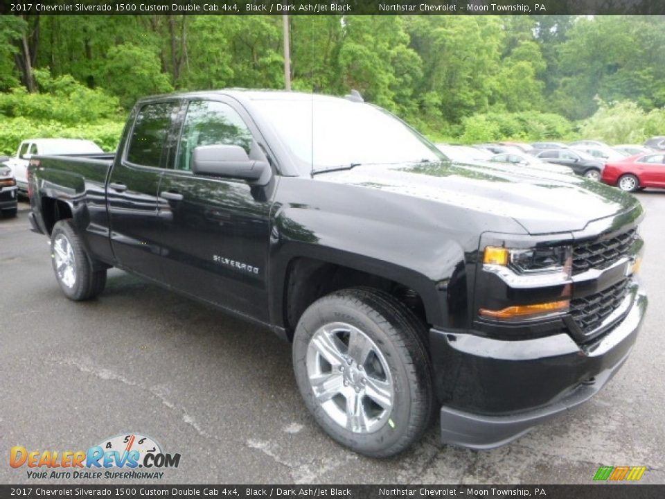 2017 Chevrolet Silverado 1500 Custom Double Cab 4x4 Black / Dark Ash/Jet Black Photo #7