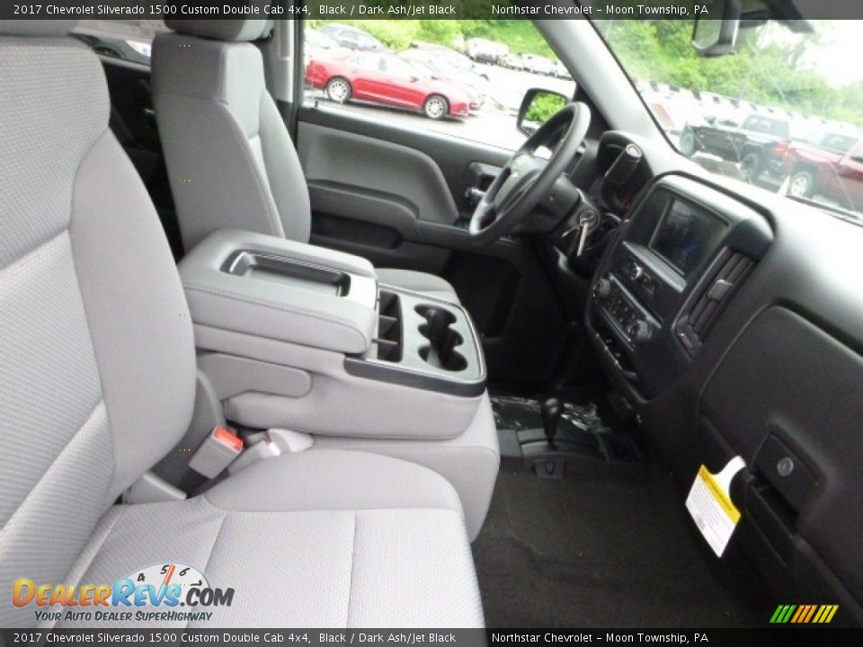 2017 Chevrolet Silverado 1500 Custom Double Cab 4x4 Black / Dark Ash/Jet Black Photo #10