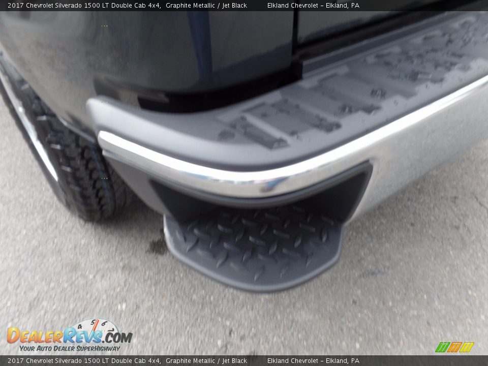 2017 Chevrolet Silverado 1500 LT Double Cab 4x4 Graphite Metallic / Jet Black Photo #10