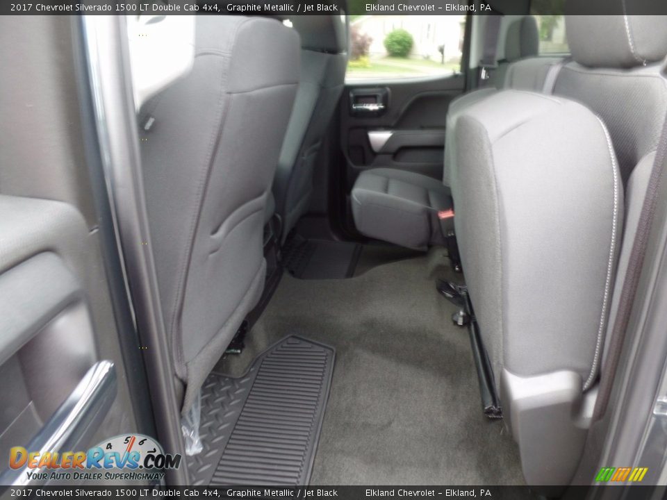 2017 Chevrolet Silverado 1500 LT Double Cab 4x4 Graphite Metallic / Jet Black Photo #12
