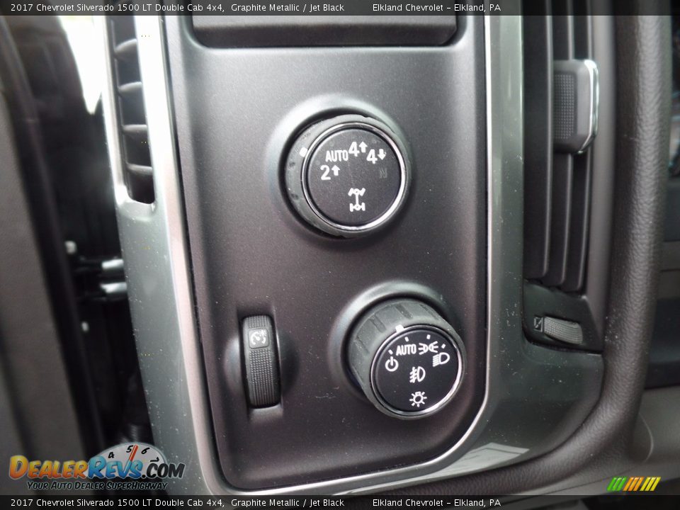 2017 Chevrolet Silverado 1500 LT Double Cab 4x4 Graphite Metallic / Jet Black Photo #20