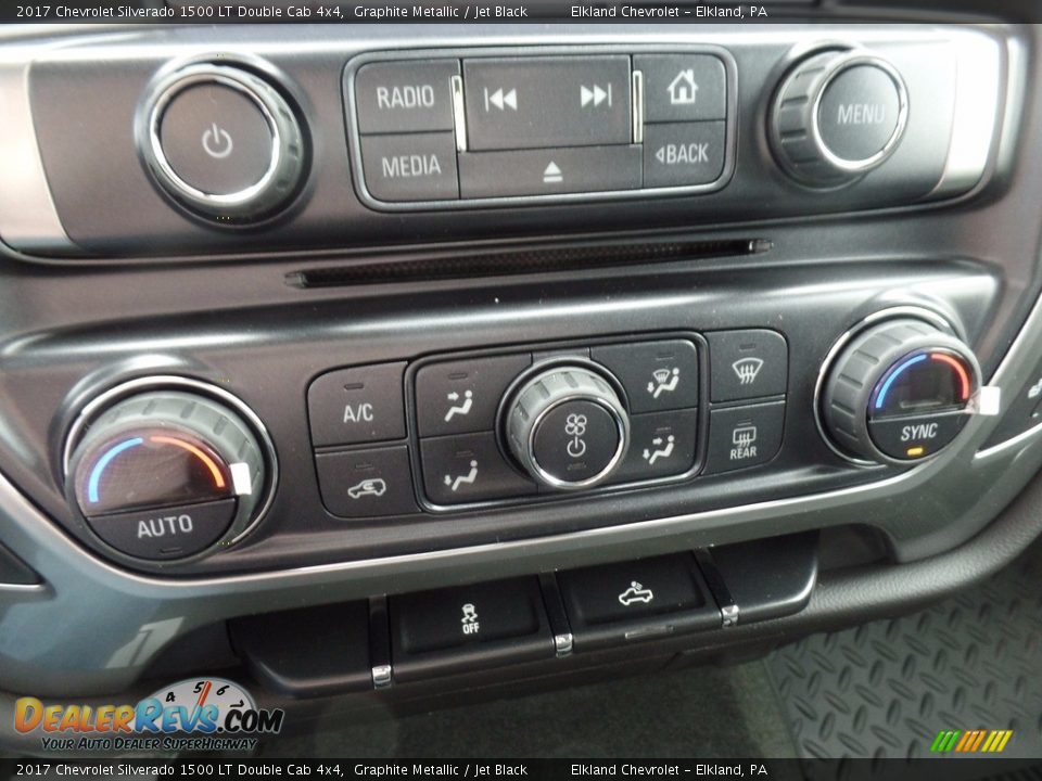 2017 Chevrolet Silverado 1500 LT Double Cab 4x4 Graphite Metallic / Jet Black Photo #31