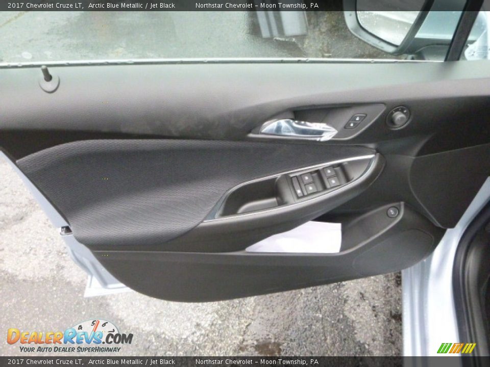 2017 Chevrolet Cruze LT Arctic Blue Metallic / Jet Black Photo #15