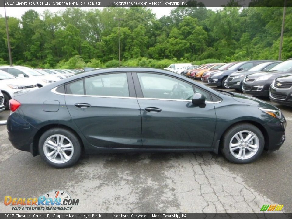 2017 Chevrolet Cruze LT Graphite Metallic / Jet Black Photo #6