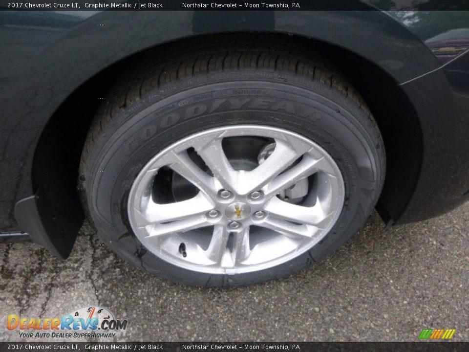 2017 Chevrolet Cruze LT Graphite Metallic / Jet Black Photo #9