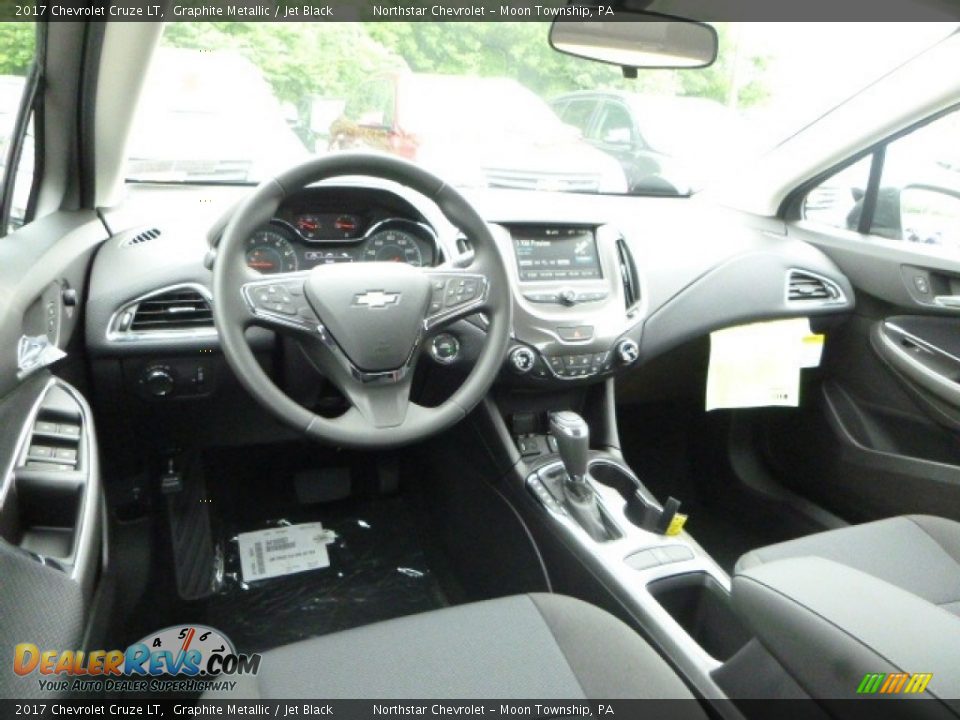 2017 Chevrolet Cruze LT Graphite Metallic / Jet Black Photo #13
