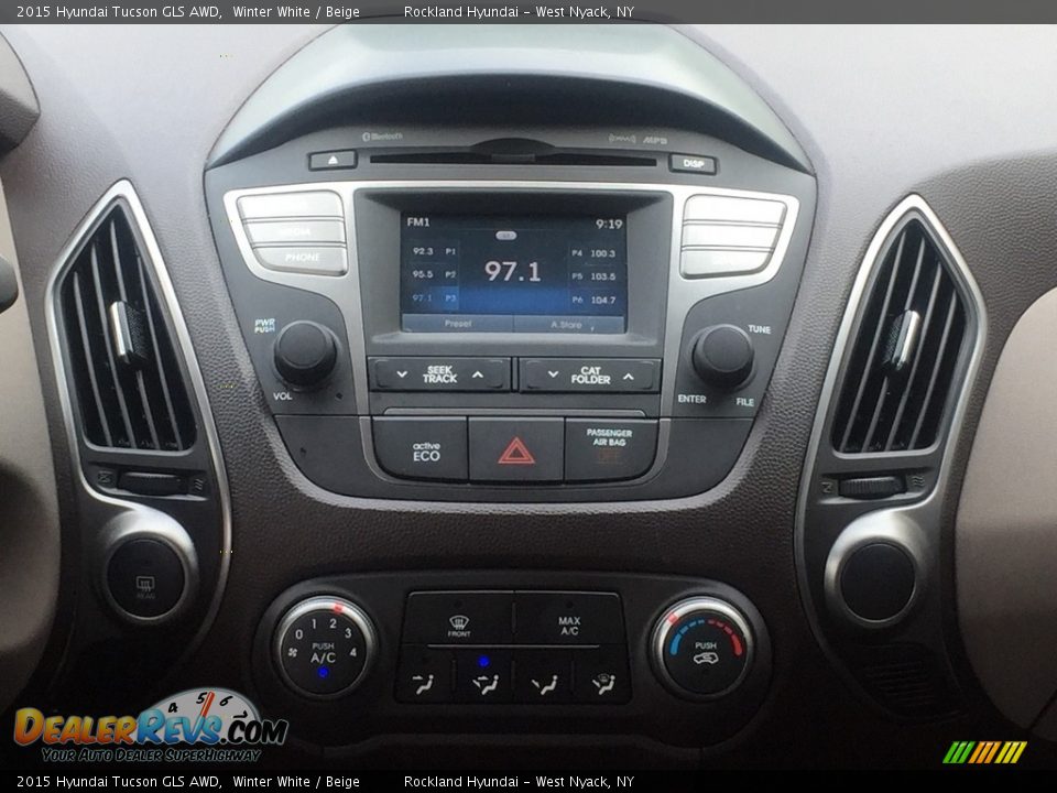 2015 Hyundai Tucson GLS AWD Winter White / Beige Photo #14