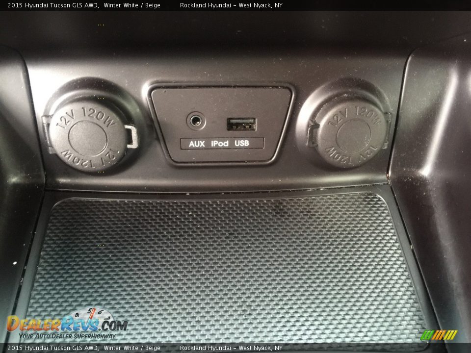 2015 Hyundai Tucson GLS AWD Winter White / Beige Photo #15