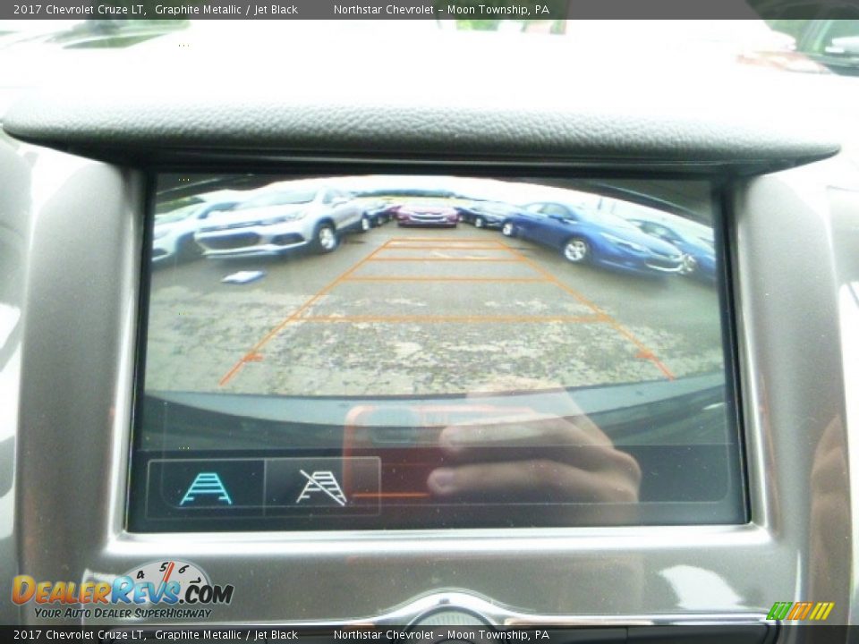 2017 Chevrolet Cruze LT Graphite Metallic / Jet Black Photo #19