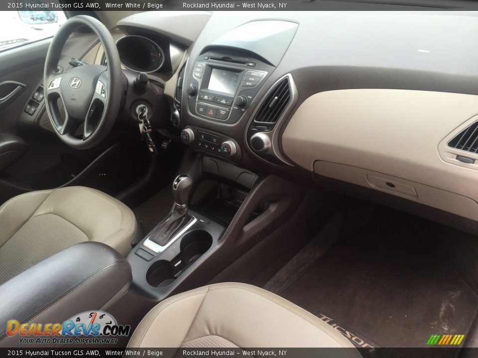 2015 Hyundai Tucson GLS AWD Winter White / Beige Photo #26