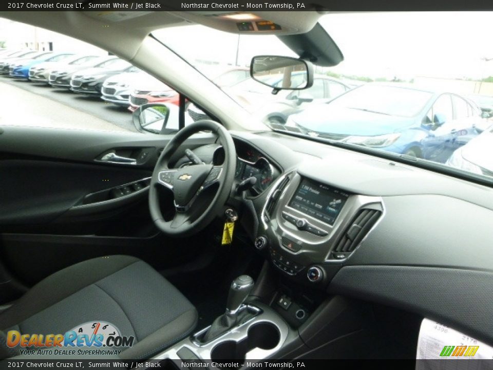 2017 Chevrolet Cruze LT Summit White / Jet Black Photo #11