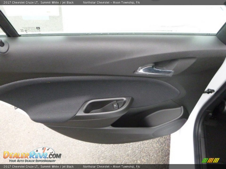 2017 Chevrolet Cruze LT Summit White / Jet Black Photo #12