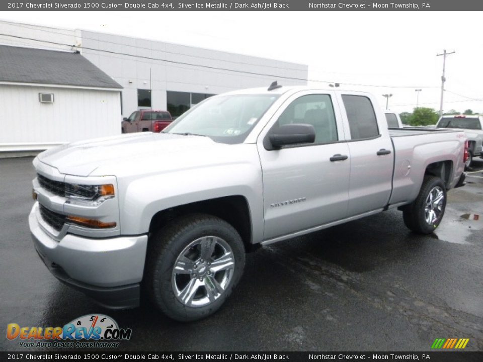 2017 Chevrolet Silverado 1500 Custom Double Cab 4x4 Silver Ice Metallic / Dark Ash/Jet Black Photo #1