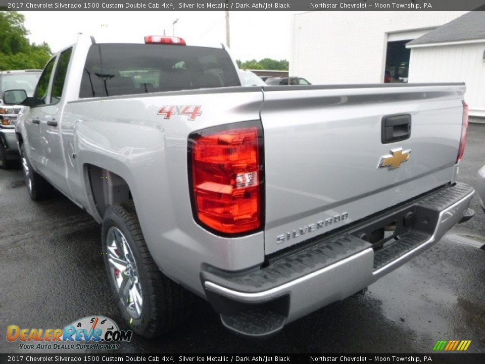 2017 Chevrolet Silverado 1500 Custom Double Cab 4x4 Silver Ice Metallic / Dark Ash/Jet Black Photo #3
