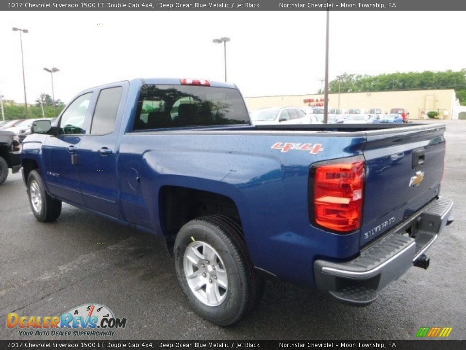 2017 Chevrolet Silverado 1500 LT Double Cab 4x4 Deep Ocean Blue Metallic / Jet Black Photo #3