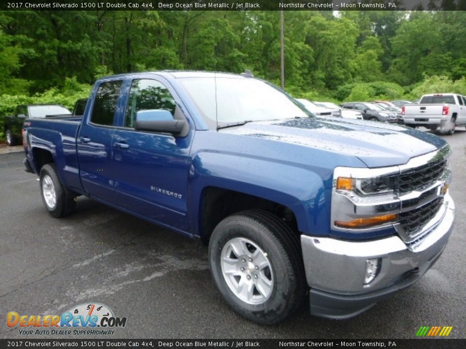 2017 Chevrolet Silverado 1500 LT Double Cab 4x4 Deep Ocean Blue Metallic / Jet Black Photo #7