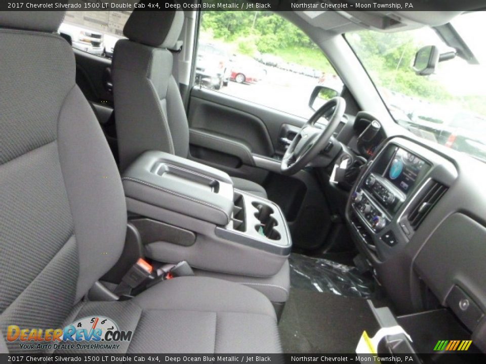 2017 Chevrolet Silverado 1500 LT Double Cab 4x4 Deep Ocean Blue Metallic / Jet Black Photo #10
