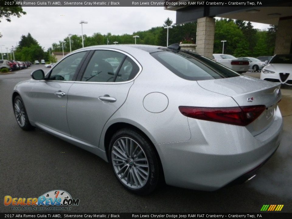 2017 Alfa Romeo Giulia Ti AWD Silverstone Gray Metallic / Black Photo #4