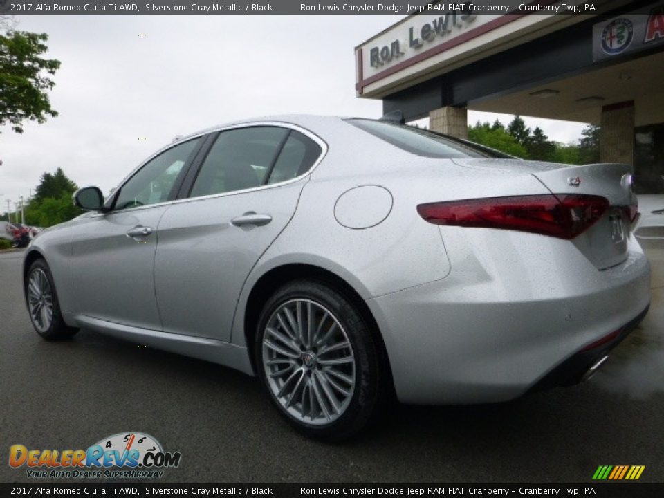 2017 Alfa Romeo Giulia Ti AWD Silverstone Gray Metallic / Black Photo #5