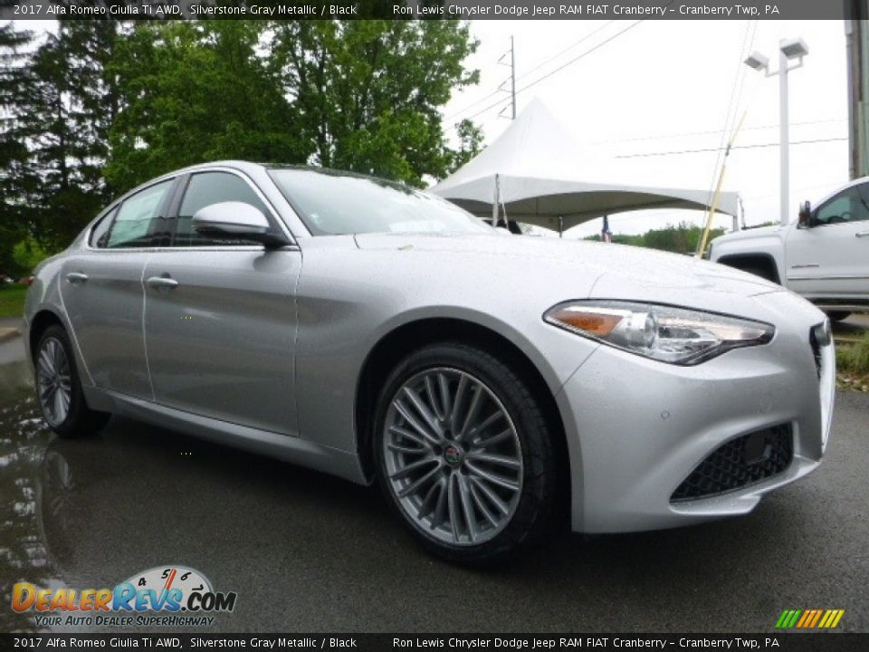 Silverstone Gray Metallic 2017 Alfa Romeo Giulia Ti AWD Photo #9