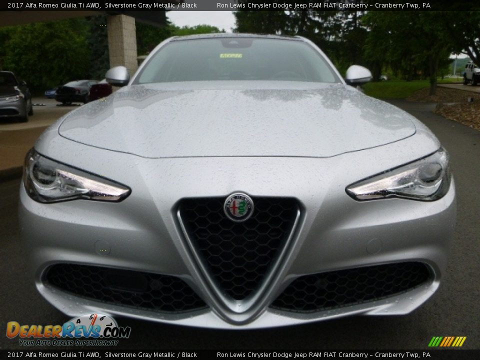 2017 Alfa Romeo Giulia Ti AWD Silverstone Gray Metallic / Black Photo #10