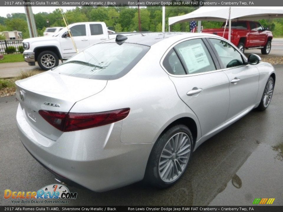 2017 Alfa Romeo Giulia Ti AWD Silverstone Gray Metallic / Black Photo #15