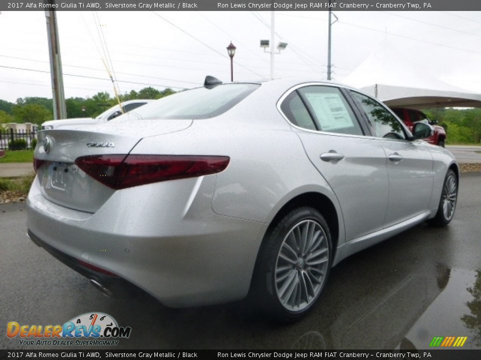 2017 Alfa Romeo Giulia Ti AWD Silverstone Gray Metallic / Black Photo #16