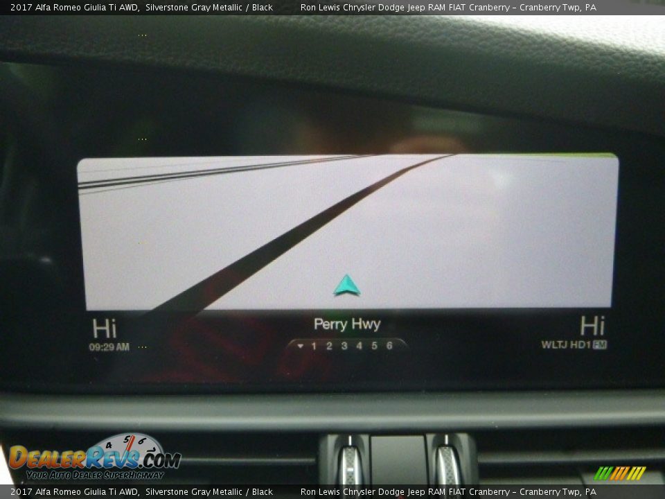 2017 Alfa Romeo Giulia Ti AWD Silverstone Gray Metallic / Black Photo #24