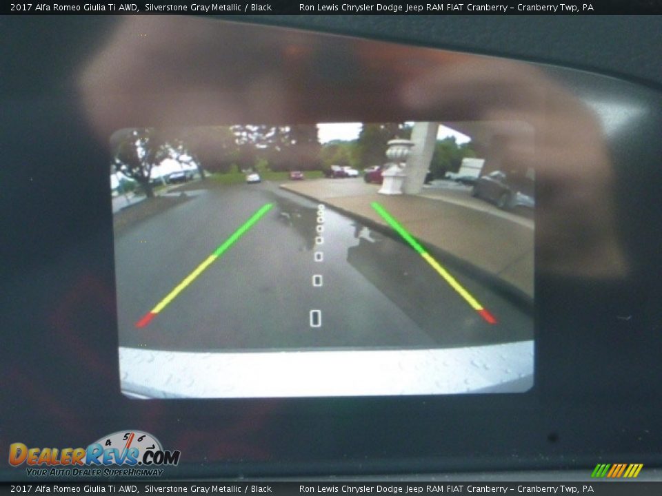 2017 Alfa Romeo Giulia Ti AWD Silverstone Gray Metallic / Black Photo #25