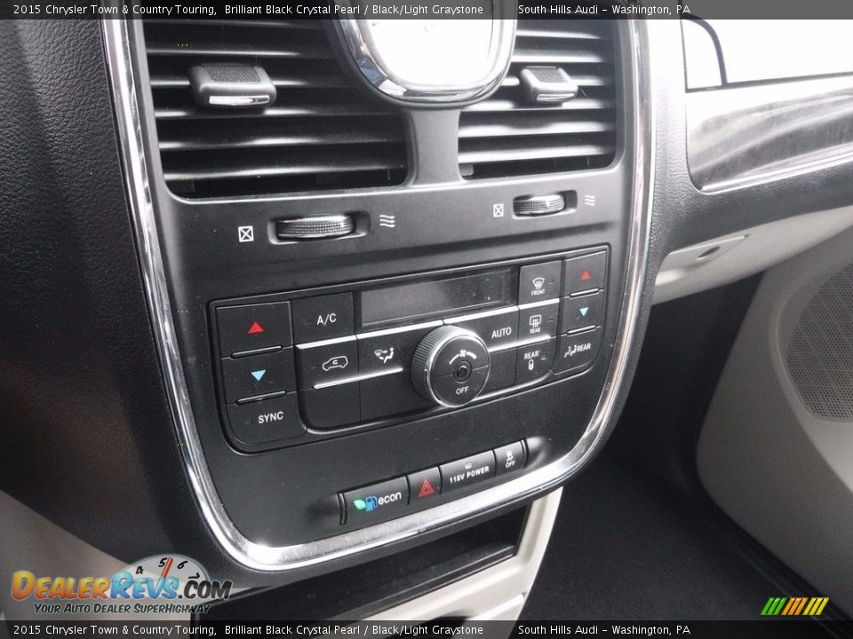 2015 Chrysler Town & Country Touring Brilliant Black Crystal Pearl / Black/Light Graystone Photo #26