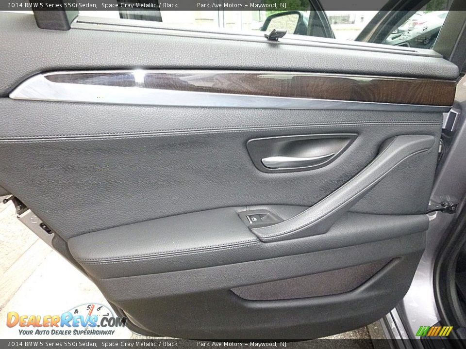 2014 BMW 5 Series 550i Sedan Space Gray Metallic / Black Photo #14