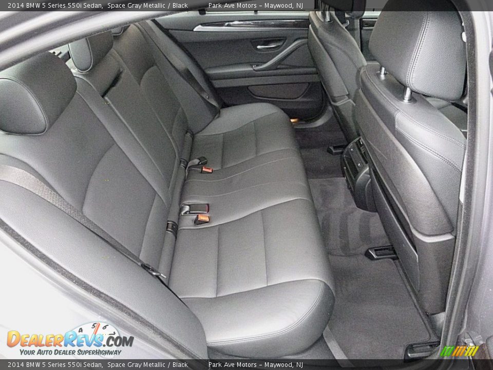 2014 BMW 5 Series 550i Sedan Space Gray Metallic / Black Photo #26