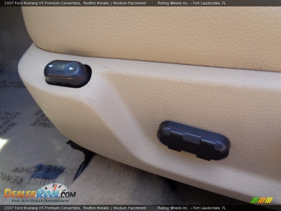 2007 Ford Mustang V6 Premium Convertible Redfire Metallic / Medium Parchment Photo #24