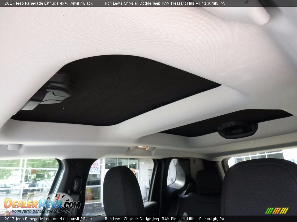 2017 Jeep Renegade Latitude 4x4 Anvil / Black Photo #15