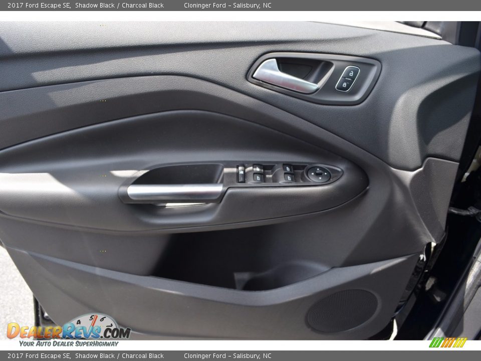 2017 Ford Escape SE Shadow Black / Charcoal Black Photo #5