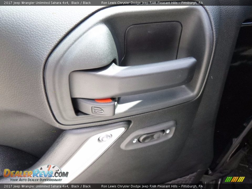 2017 Jeep Wrangler Unlimited Sahara 4x4 Black / Black Photo #14