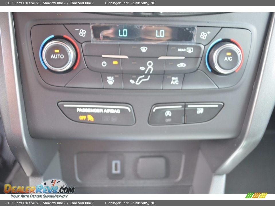 2017 Ford Escape SE Shadow Black / Charcoal Black Photo #13