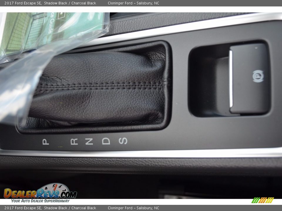 2017 Ford Escape SE Shadow Black / Charcoal Black Photo #14