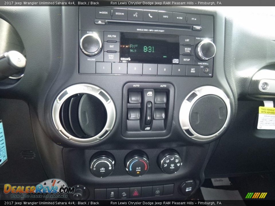 2017 Jeep Wrangler Unlimited Sahara 4x4 Black / Black Photo #20