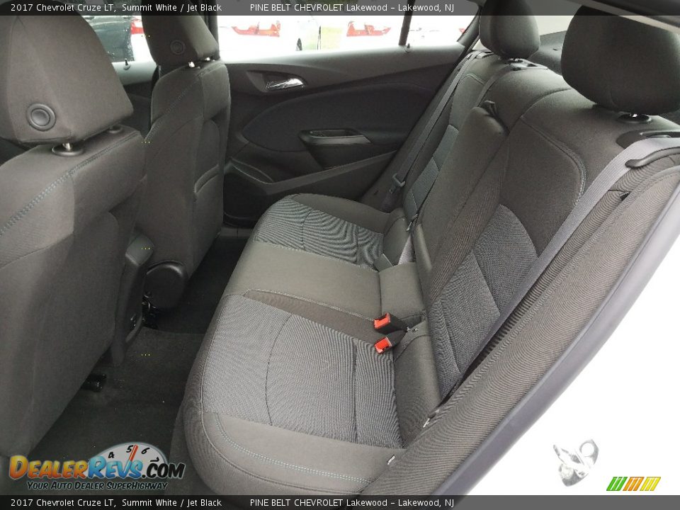 2017 Chevrolet Cruze LT Summit White / Jet Black Photo #6