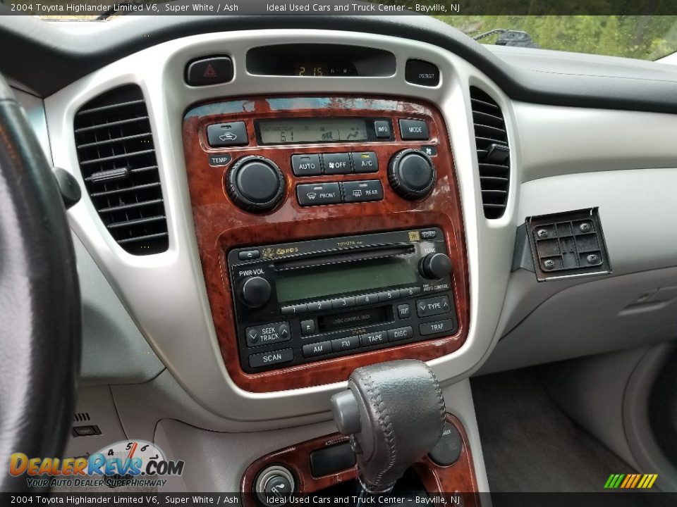 2004 Toyota Highlander Limited V6 Super White / Ash Photo #14