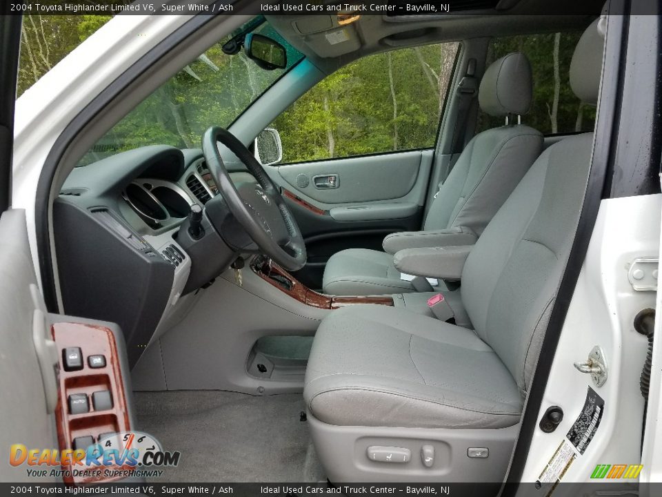 2004 Toyota Highlander Limited V6 Super White / Ash Photo #16
