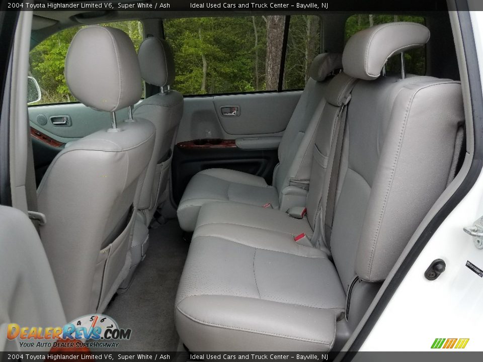 2004 Toyota Highlander Limited V6 Super White / Ash Photo #25