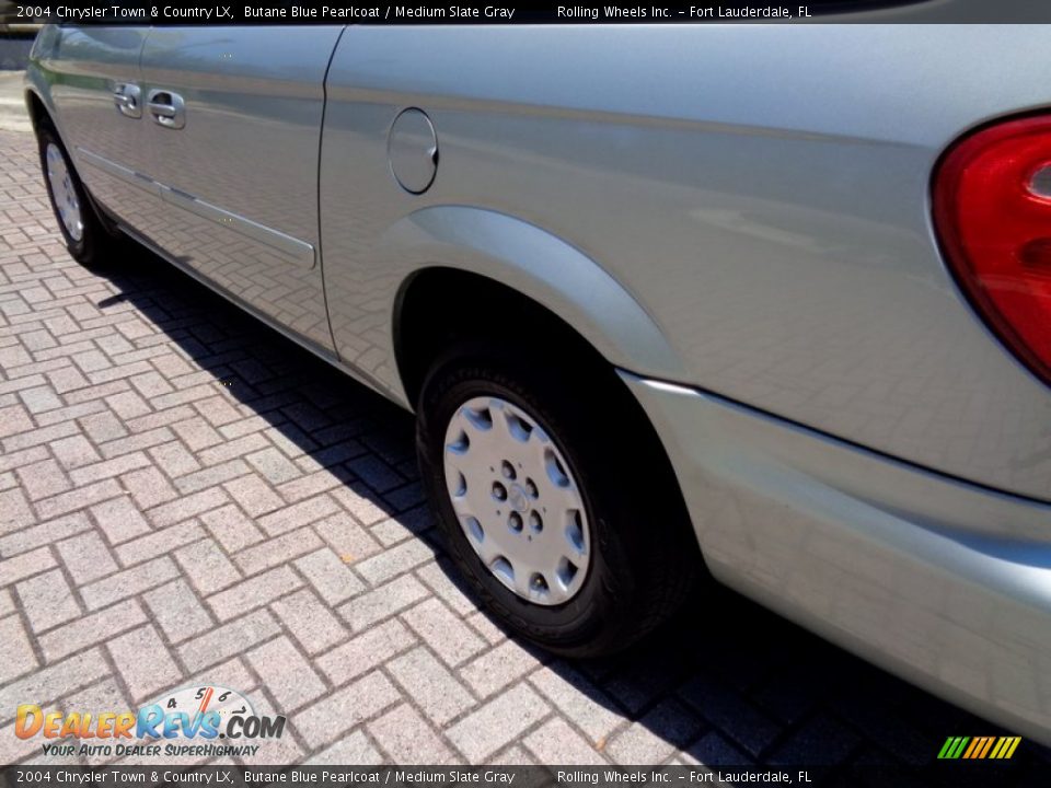 2004 Chrysler Town & Country LX Butane Blue Pearlcoat / Medium Slate Gray Photo #27