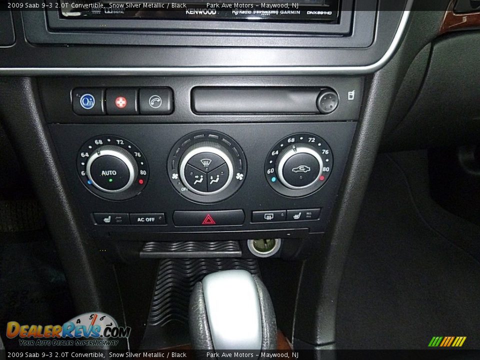 Controls of 2009 Saab 9-3 2.0T Convertible Photo #33