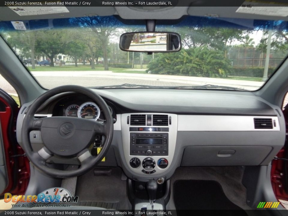 2008 Suzuki Forenza Fusion Red Metallic / Grey Photo #2