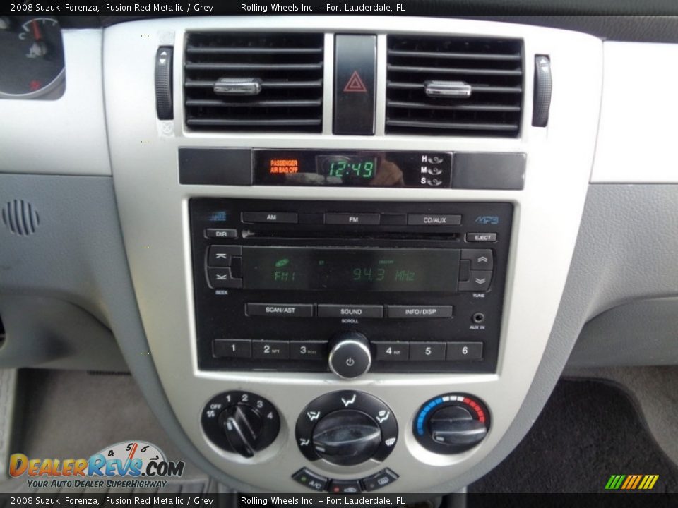 2008 Suzuki Forenza Fusion Red Metallic / Grey Photo #19