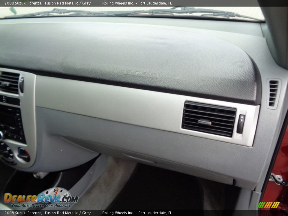 2008 Suzuki Forenza Fusion Red Metallic / Grey Photo #35